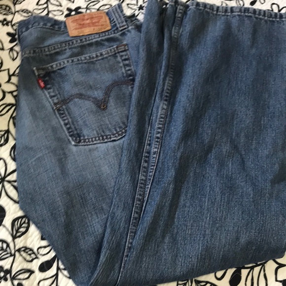 Levi's Other - Men’s Levi’s 527. Low boot cut jeans in very good condition.